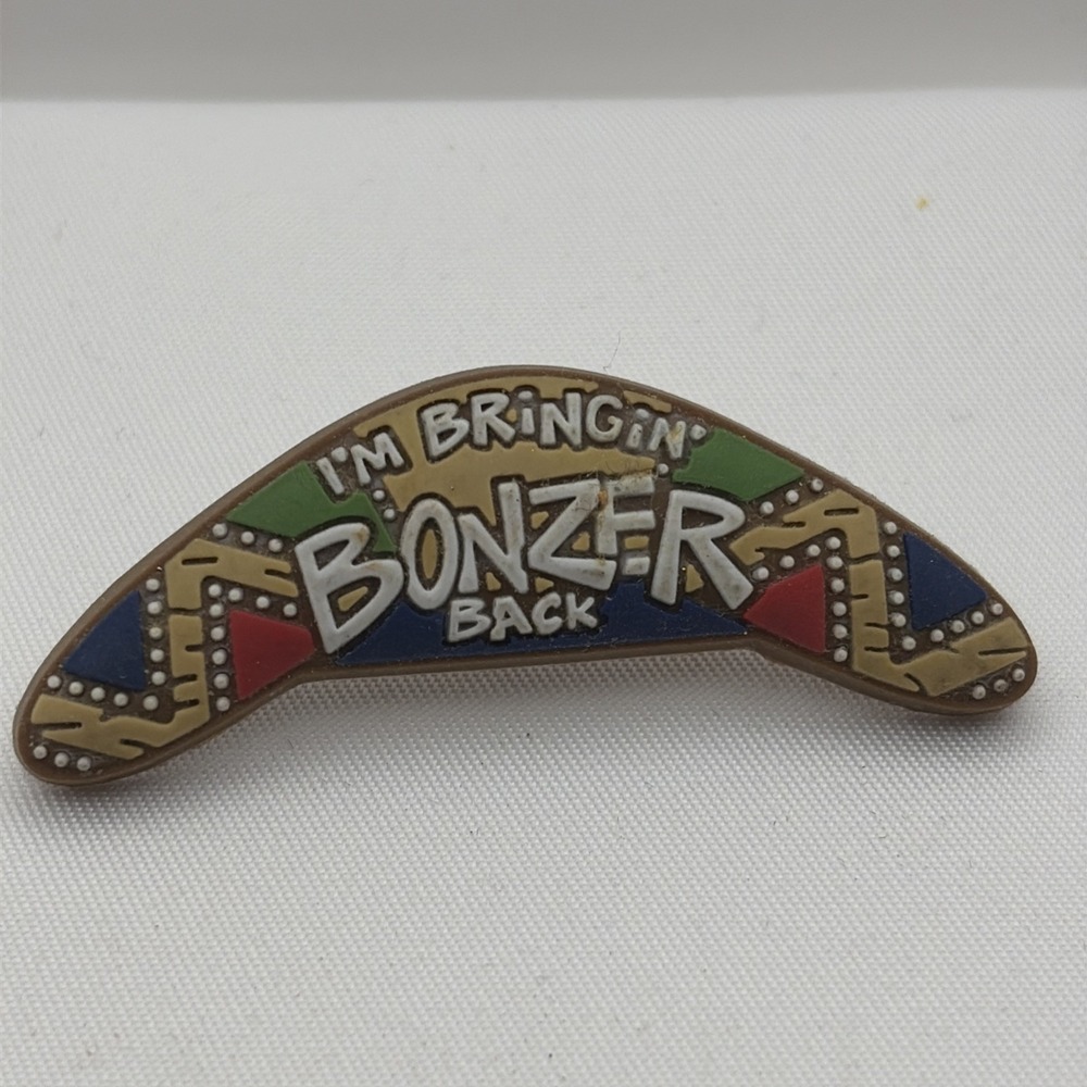 Outback Steakhouse I’m Bringin’ Bonzer Back Boomerang Rubber Lapel Hat Pin
